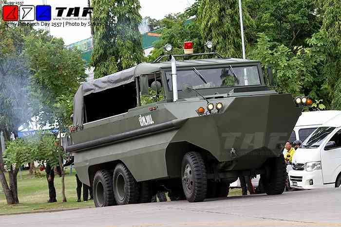 Опытные плавающие автомобили разработки организаций таиландской армии