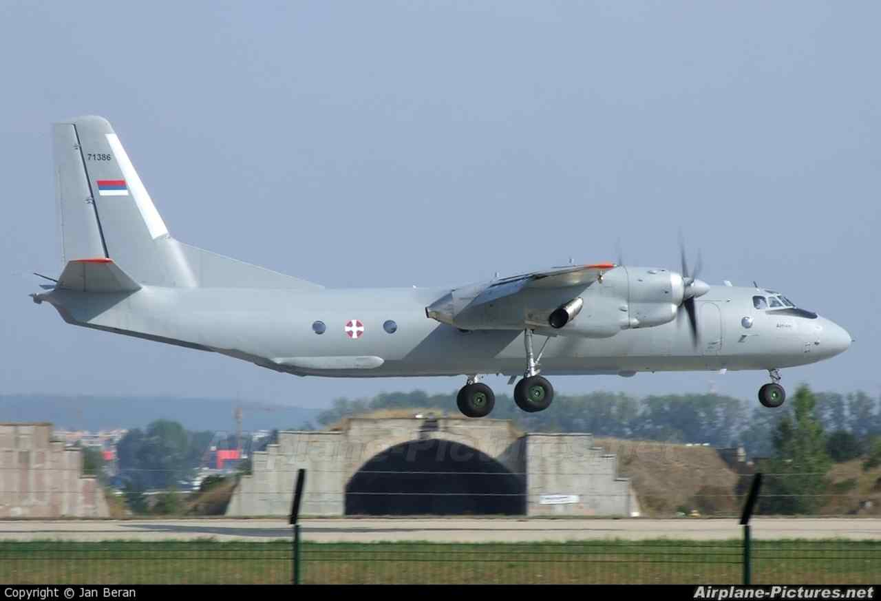 Сербия ищет партнеров для проведения ремонта своих самолетов Ан-26