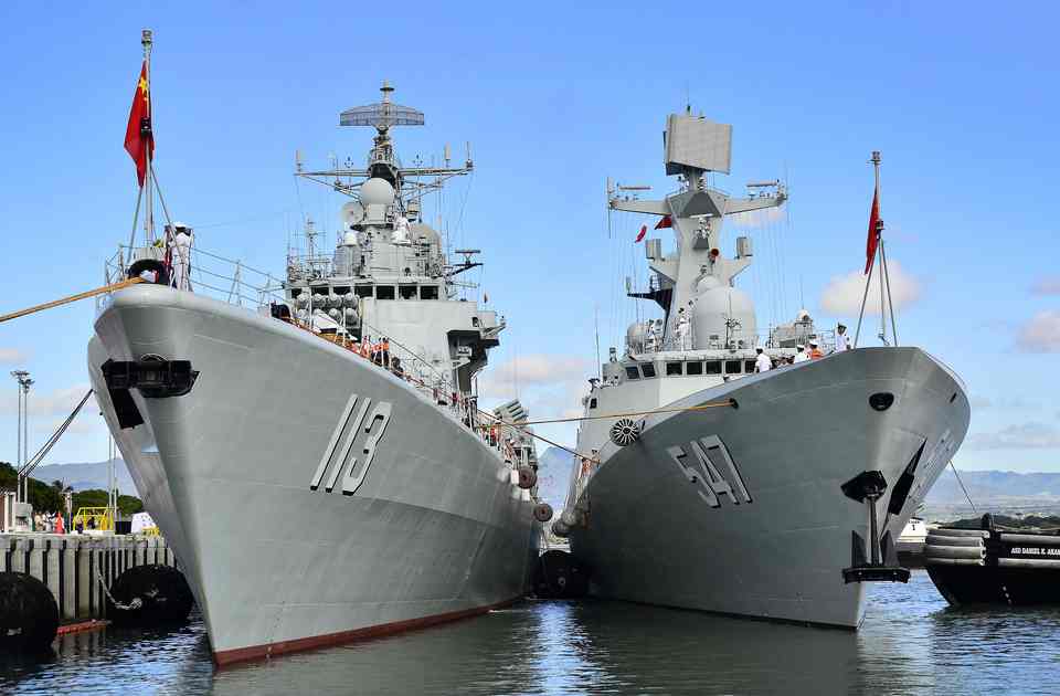 США и Китай готовятся к столкновению в Южно-Китайском море