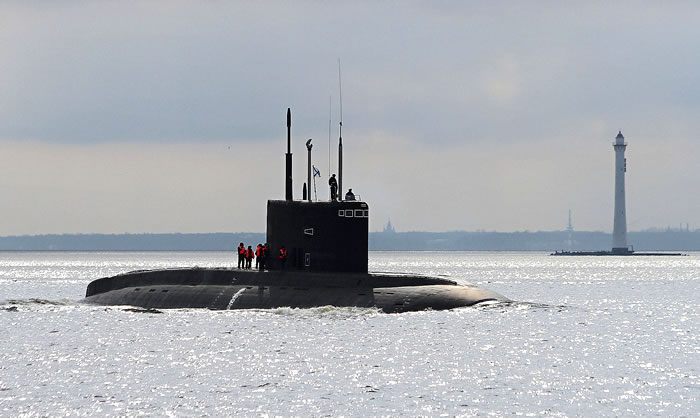 подводная лодка Ростов-на-Дону переходит из Полярного в Новороссийск