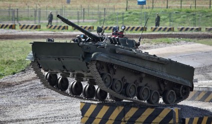 В ожидании новейшей боевой платформы «Курганец-25» российская армия получит партию БМП-3