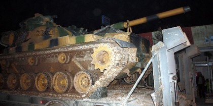 Турция перебросила около 80 танков в город Юксекова на границе с Ираном
