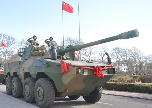Армия Китая получила на вооружение новую партию колесных танков ZTL-09