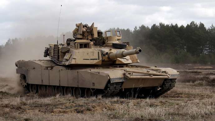 В Эстонию перебрасывают 10 американских танков Abrams