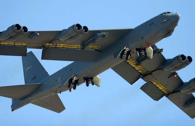 Пентагон перебросил в Катар бомбардировщики В-52 для борьбы против ИГИЛ