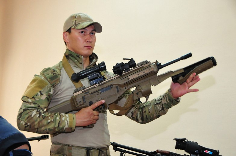 Штурмовая винтовка Beretta ARX-160А2 сил специальных операций Казахстана