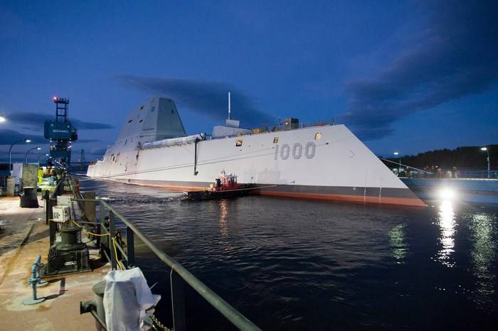 ВМС США не будут закупать новые боеприпасы для эсминцев "Замволт"