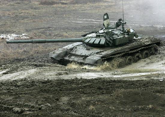 Российские танкисты в Абхазии провели боевые стрельбы
