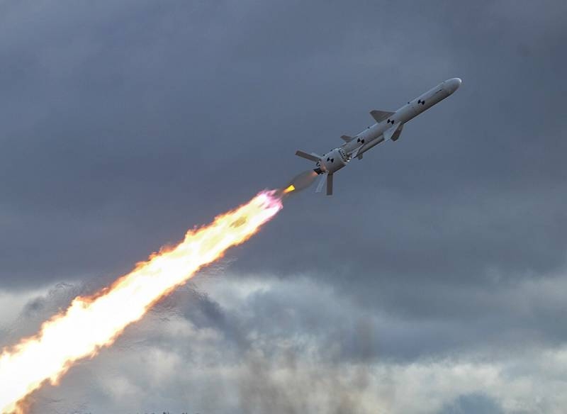 «Найди 10 отличий»: пользователи отметили сходство новой украинской ракеты с советским «Ураном»