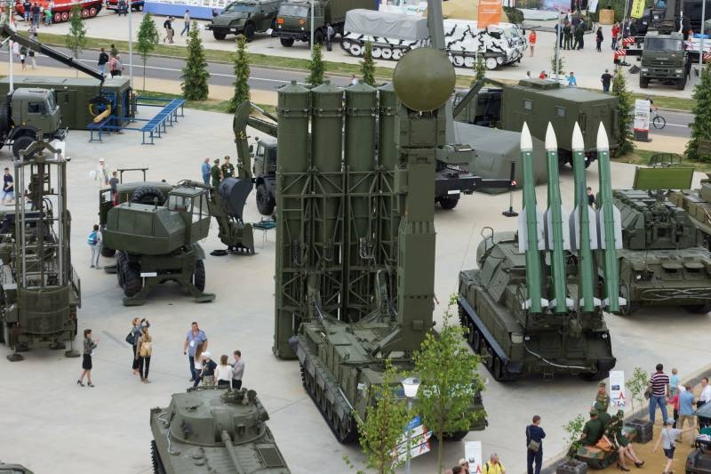 Американский эксперт признал преимущество РФ в системах ПВО и высокоточном оружии