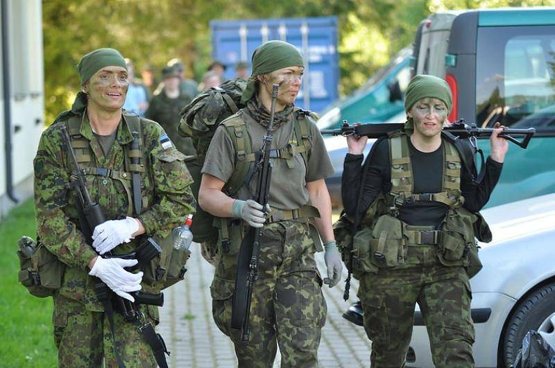 Эстонские военные уверены, что женщины справятся с любыми армейскими задачами