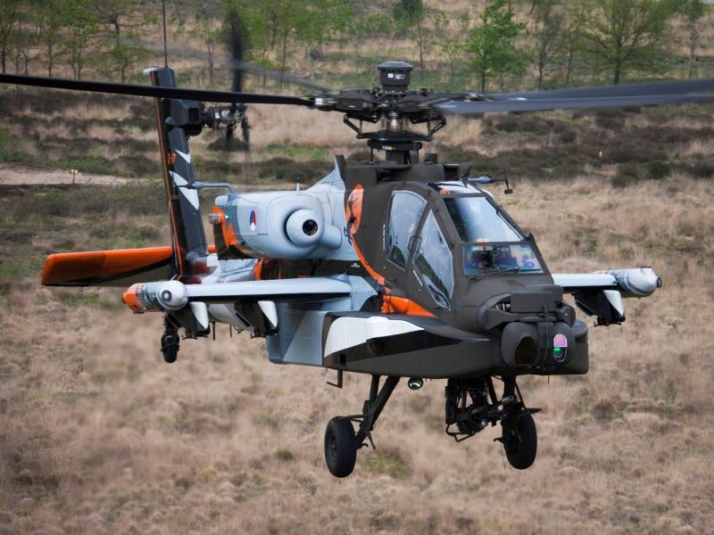 Boeing проведет модернизацию голландских вертолетов Apache