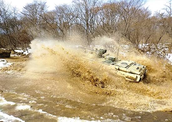 Морпехи ТОФ обкатывают новые бронетранспортеры
