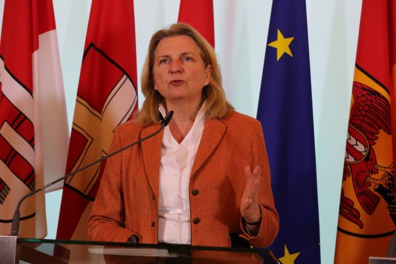 МИД Австрии обвинил Лондон в продавливании вопроса о высылке российских дипломатов