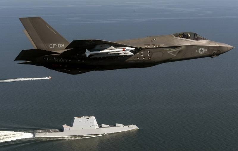 ВМС США: F-35C - фантастический самолет,  несмотря на недостатки