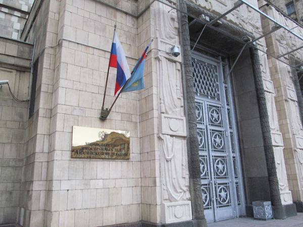 Давай, до свидания! Россия массово высылает сотрудников иностранных посольств