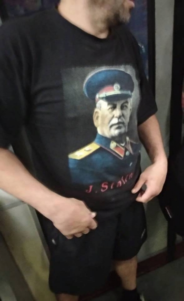 Суть бандеровского "героизма". Как в киевском метро радикал "победил Сталина"