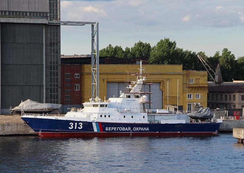 В Санкт-Петербурге спустили на воду пограничный сторожевик проекта 10410