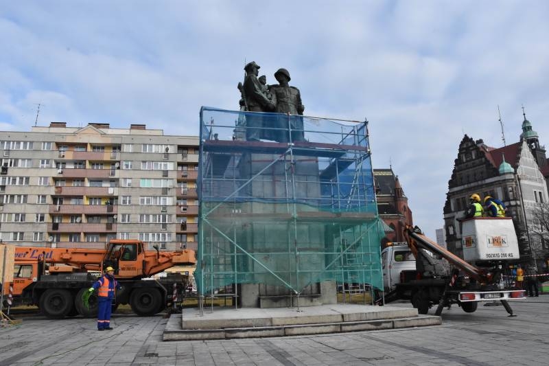 В Польше рекомендованы к сносу 75 советских памятников