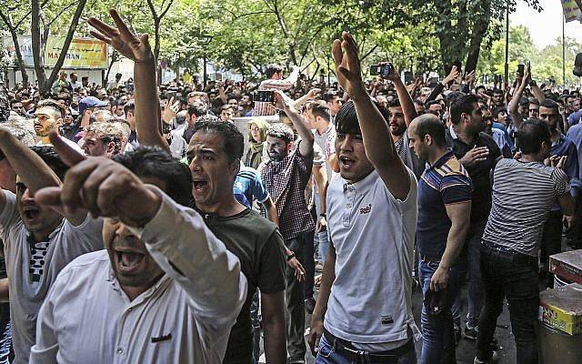 «Враги у нас здесь,  внутри Ирана, и это не Америка»