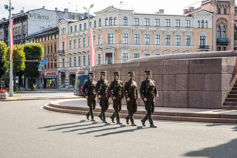 Новая концепция нацбезопасности Латвии: На НАТО надейся, а сам не плошай