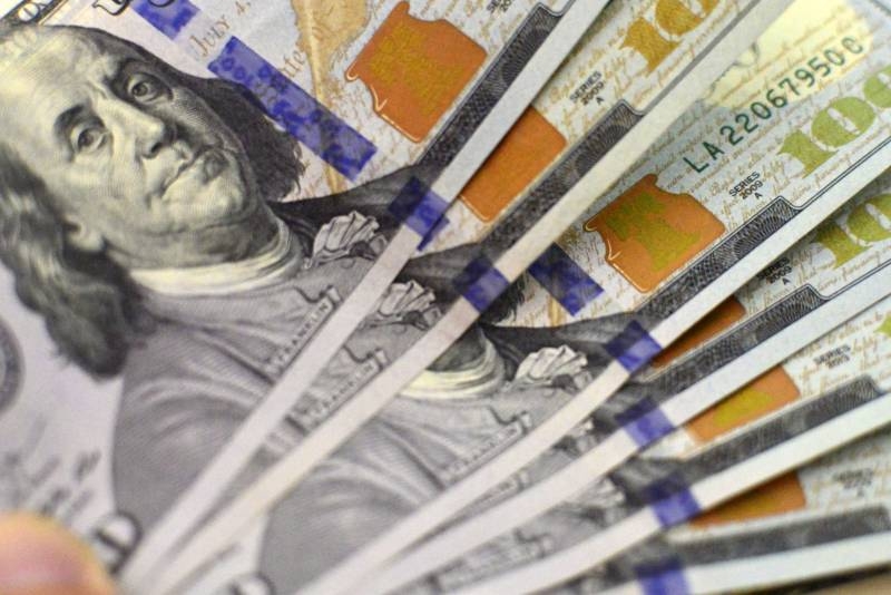 Силуанов: доллар становится ненадежным средством для международных расчетов