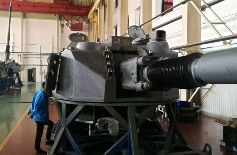 Китай показал новые колёсные САУ