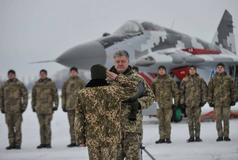 Порошенко передал ВСУ авиационную технику