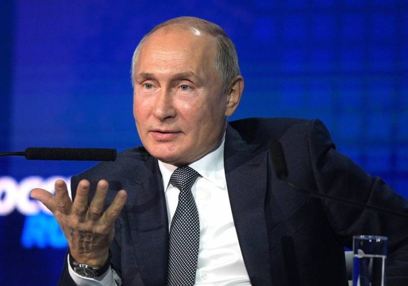 Путин о политике Киева: «Кому война, а кому мать родная»