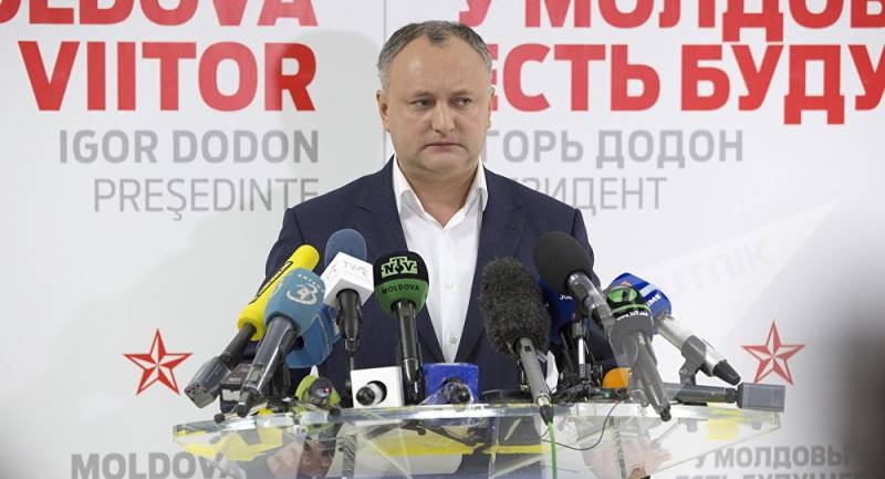 Президент Молдавии вновь временно отстранён от исполнения обязанностей