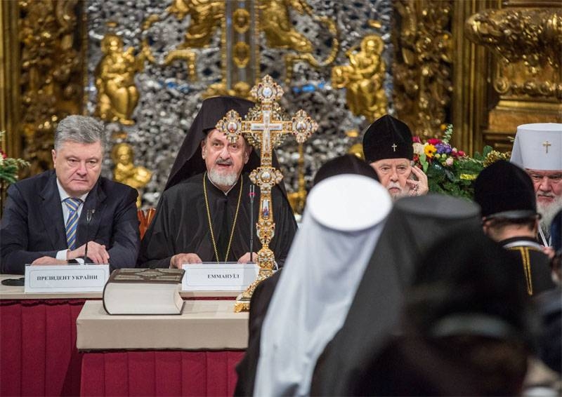 Порошенко: Новая церковь Украины - церковь без Путина