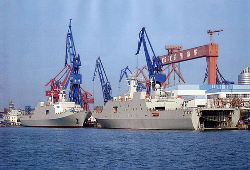 Военно-морские силы НОАК пополнились двумя новыми кораблями