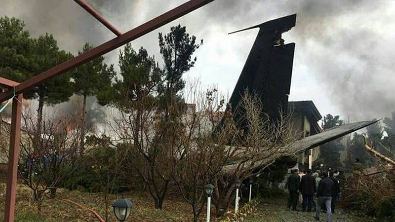 В пригороде Тегерана потерпел крушение грузовой "Боинг-707"
