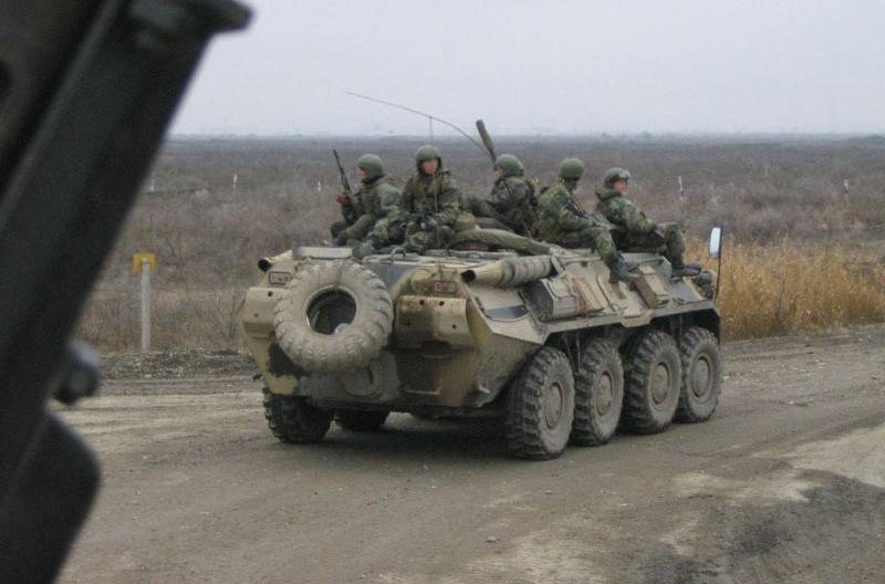 Российский БТР-80 сорвался в ущелье в Абхазии