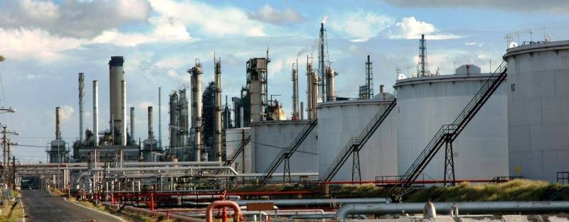 Глава венесуэльской PDVSA назвал поджог нефтехранилища терактом