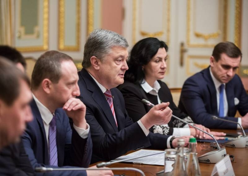 Порошенко назвал число погибших на Донбассе украинских военных