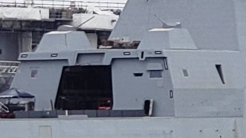 Эсминцу Zumwalt ради экономии "режут" невидимость и боеспособность