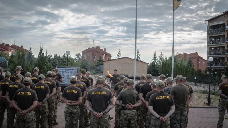 Украинских националистов возмутила публикация о полке «Азов»