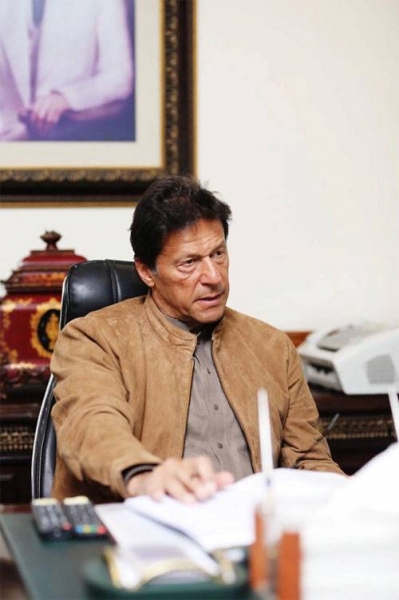 Пакистан отпускает индийского пилота - Индия заявляет о "колоссальной победе"