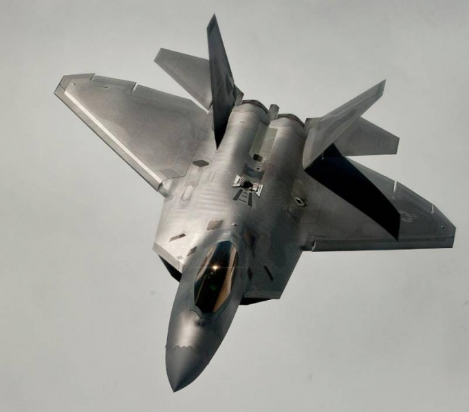 В ВВС США обнаружены проблемы с F-22