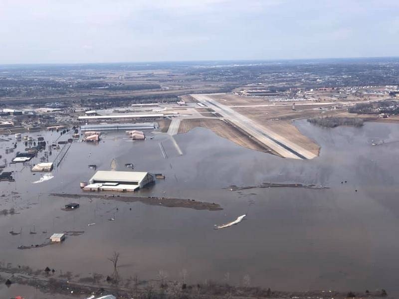 В США затопило военную базу с самолётами "судного дня"