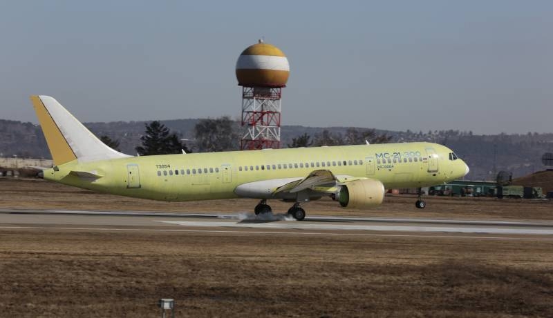 Третий авиалайнер МС-21-300 присоединился к лётным испытаниям