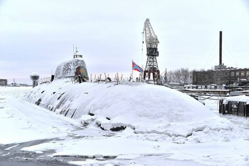 Россия получит 3 млрд долларов от Индии за лизинг "Щуки-Б" - "Чакра III"