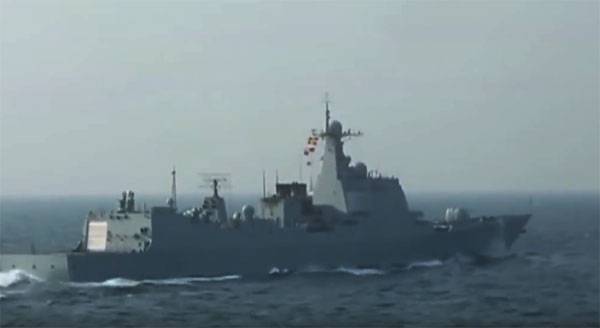 Китай направил боевые корабли к берегам Сомали