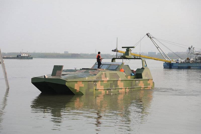 В Китае разработали беспилотное амфибийное судно "Морская ящерица"