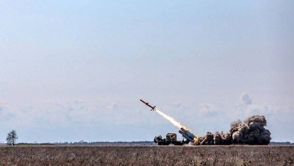 Ракета украинского "Нептуна" при испытаниях развернулась на 180 градусов