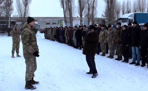 В ВРУ предложили призывать резервистов без мобилизации "в особый период"