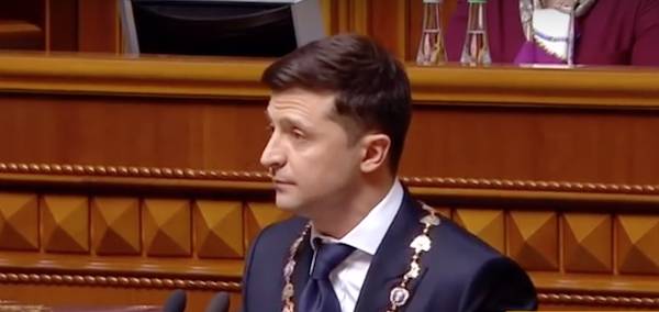 Миссия МВФ досрочно покинула Украину