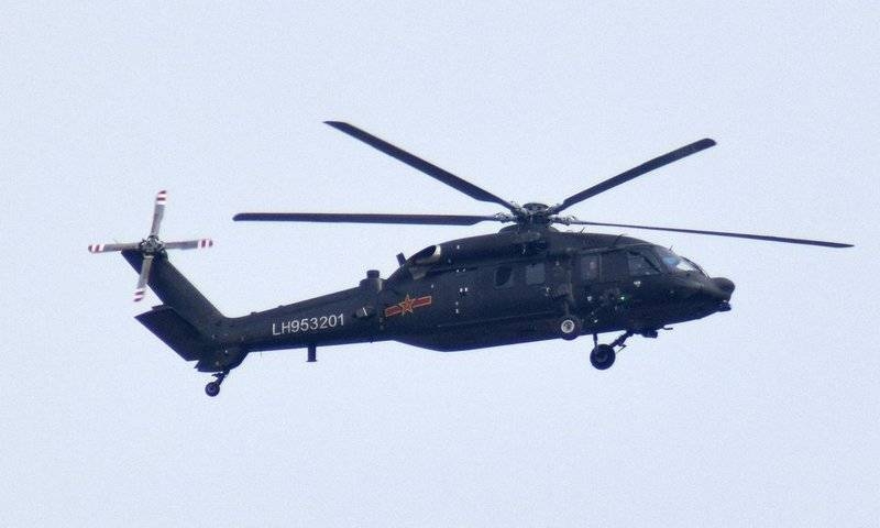 Китайский многоцелевой вертолёт Z-20 принят на вооружение НОАК