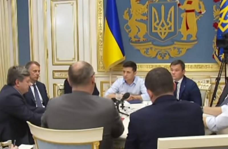 В Киеве решили вынести вопрос о переговорах с Россией на референдум